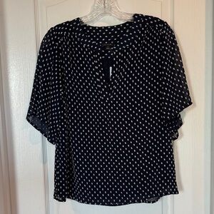 NWT - Ann Taylor Petite Shirred Split Neck Popover Navy and White Blouse